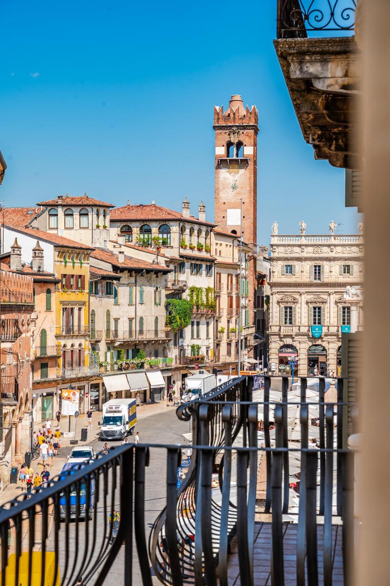 Hoomee Piazza Erbe Apartman Verona Kültér fotó